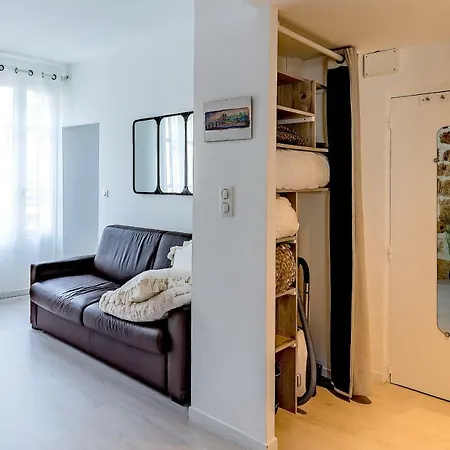 Chambre Et Appartements Entre Le Pont D Avignon Et Le Palais Des Papes Exterior photo